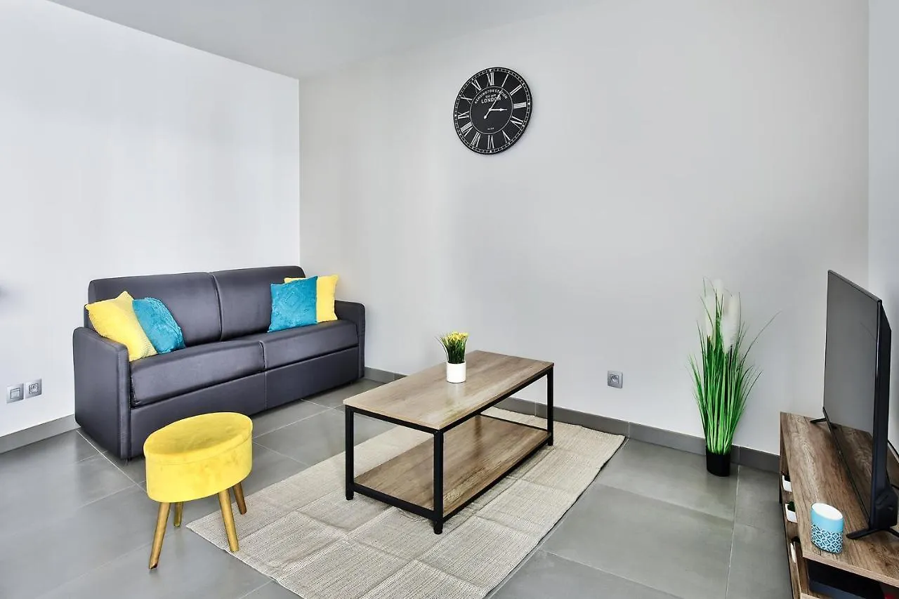 Appartement Le Spacieux Lyonnais Вийёрбан Апартаменты